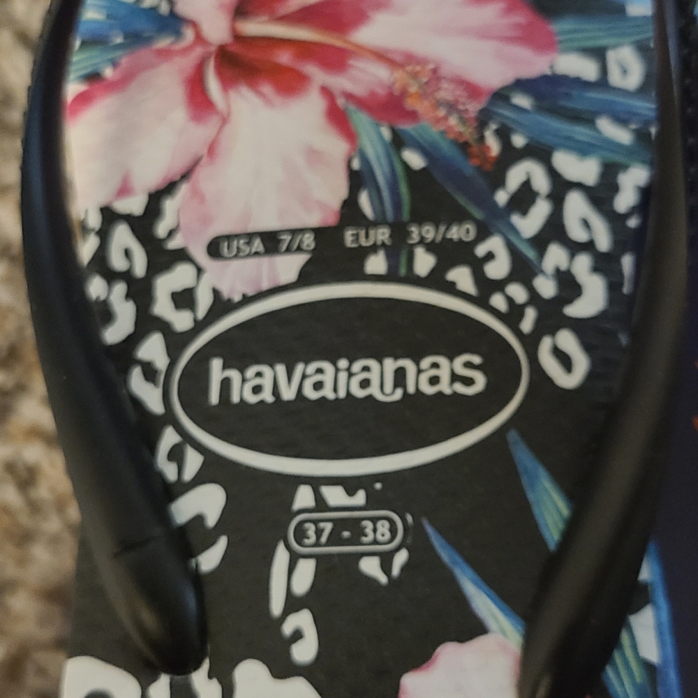 Havaianas Black and Pink Floral Sandals SIZE 37-38 Womens. Brand New W/O Tags - Picture 3 of 4